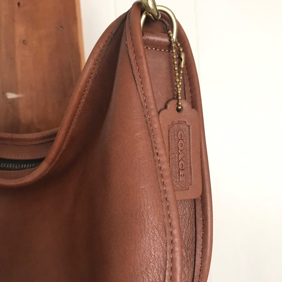 Vintage 1970s Coach Leather Crossbody Purse - Picture 4 of 6